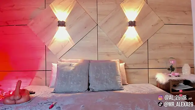 sussan fox  online show from 03-18-26, 07:48