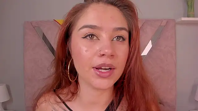 Amelia Saenz  online show from 06-19-26, 07:20