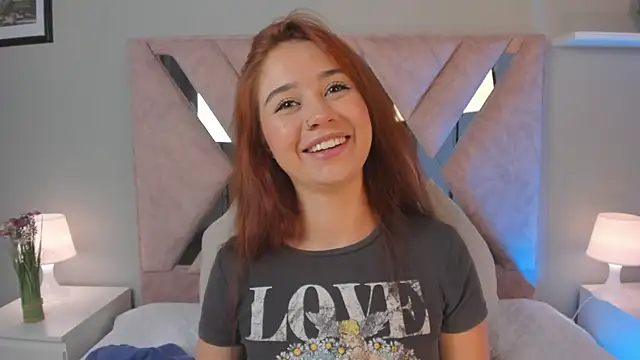 Amelia Saenz  online show from 05-12-26, 07:53