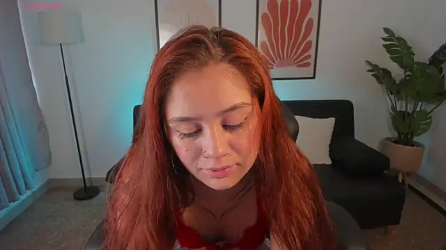Amelia Saenz  online show from 07-24-26, 06:04