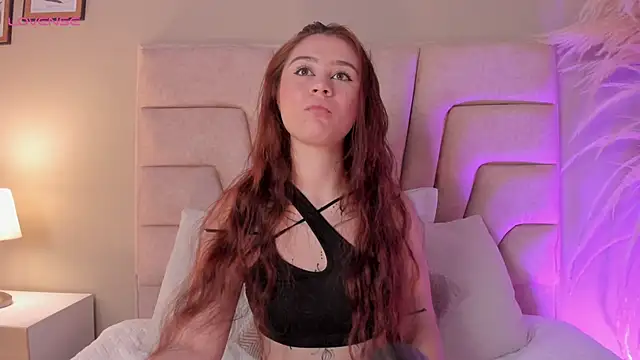 Amelia Saenz  online show from 02-20-26, 07:38