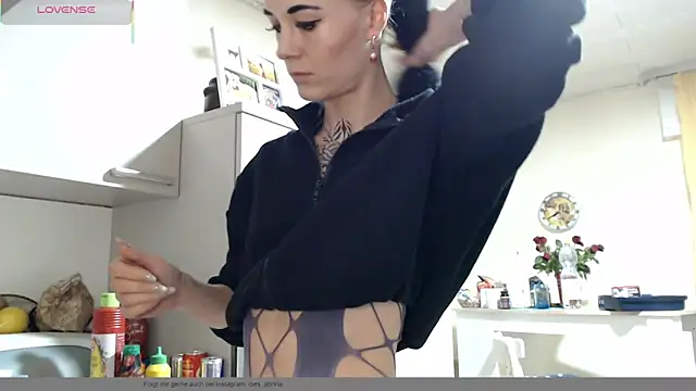 Snapshot of dein_traumchen chatting on 02-23-26, 06:52 dein traumchen online show from 02-23-26, 06:52