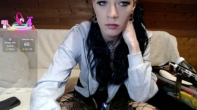 Snapshot of dein_traumchen chatting on 01-18-26, 05:49 dein traumchen online show from 01-18-26, 05:49