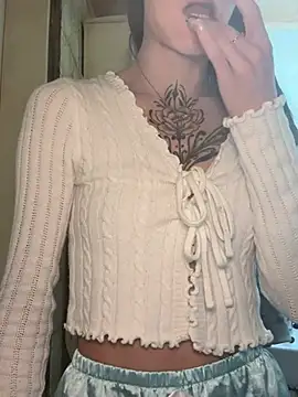 Snapshot of dein_traumchen chatting on 02-19-26, 09:01 dein traumchen online show from 02-19-26, 09:01