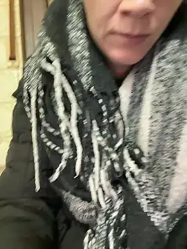 Snapshot of dein_traumchen chatting on 01-16-26, 05:28 dein traumchen online show from 01-16-26, 05:28