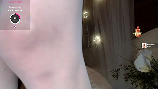 Snapshot of dein_traumchen chatting on 02-27-26, 09:14 dein traumchen online show from 02-27-26, 09:14