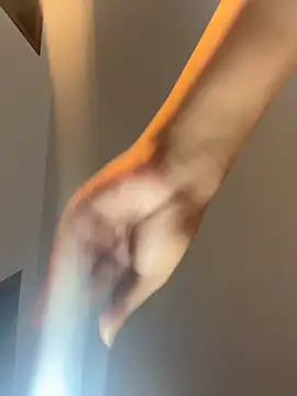 Lena-Williamss online show from 02-19-26, 12:24