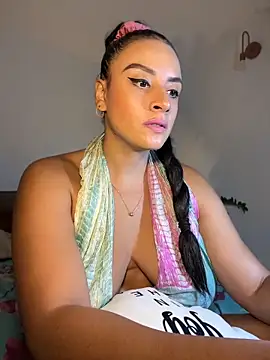 Snapshot of Lena-Williamss chatting on 05-16-26, 01:26 Lena-Williamss online show from 05-16-26, 01:26