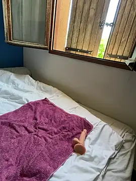 CoquineCharmeuse online show from 03-20-26, 03:02