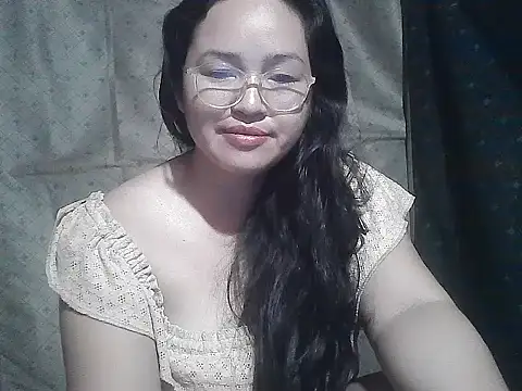 Snapshot of yummy_jyra02167 chatting on 12-21-25, 07:26 yummy jyra02167 online show from 12-21-25, 07:26