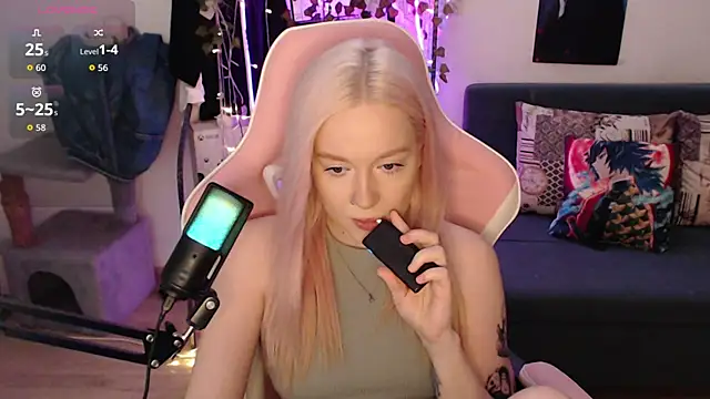 Snapshot of fantasy_lisa chatting on 01-10-26, 01:34 fantasy lisa online show from 01-10-26, 01:34