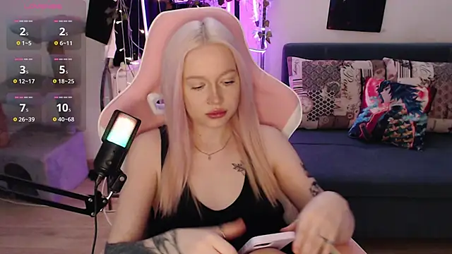 Snapshot of fantasy_lisa chatting on 01-11-26, 01:45 fantasy lisa online show from 01-11-26, 01:45