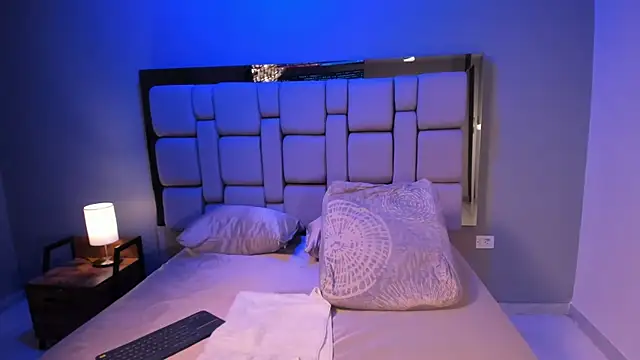 Belanny online show from 04-15-26, 04:29