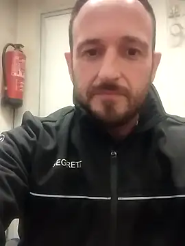 Tonybp84 online show from 12-18-25, 01:55