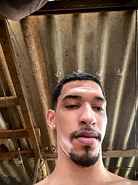 Snapshot of rocchw chatting on 01-13-26, 02:21 rocchw online show from 01-13-26, 02:21