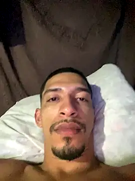 Snapshot of rocchw chatting on 01-08-26, 03:12 rocchw online show from 01-08-26, 03:12