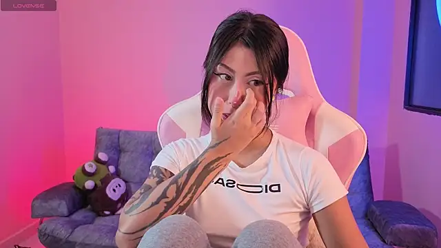 sharonbone online show from 12-23-25, 05:29