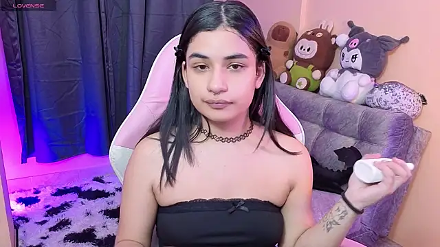 bonnieTaylor1 online show from 05-24-26, 02:00