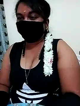 Snapshot of Palkova12 chatting on 02-19-26, 05:43 Palkova12 online show from 02-19-26, 05:43