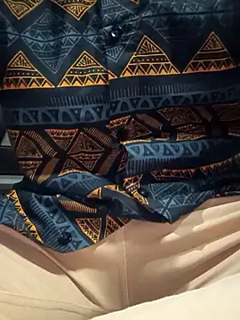 Snapshot of teena-11 chatting on 12-17-25, 01:21 teena-11 online show from 12-17-25, 01:21