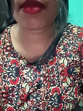 Snapshot of teena-11 chatting on 12-18-25, 02:54 teena-11 online show from 12-18-25, 02:54