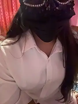 Amaira 69 online show from 05-21-26, 08:34