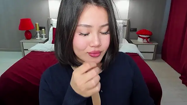 Snapshot of Brunette_Charm chatting on 01-19-26, 11:36 Brunette Charm online show from 01-19-26, 11:36