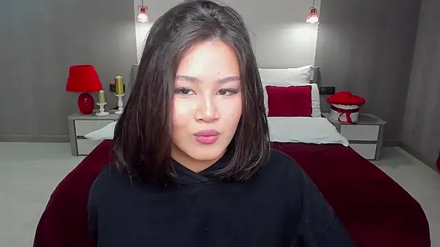 Brunette Charm online show from 03-22-26, 06:31