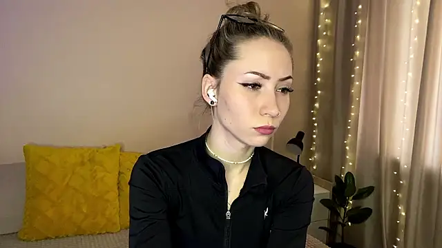 sun under skyy online show from 02-22-26, 02:03