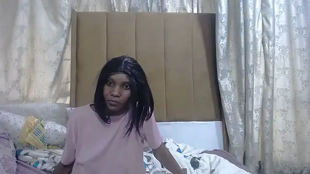 Snapshot of slendercupid chatting on 01-13-26, 05:11 slendercupid online show from 01-13-26, 05:11