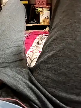 loki-king-143 online show from 04-01-26, 01:52