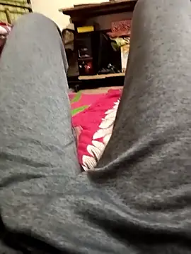 loki-king-143 online show from 04-01-26, 06:26