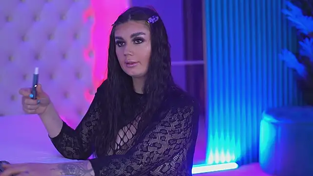 LexaRhodes online show from 12-17-25, 03:28