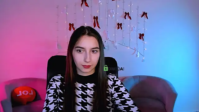 mila firee online show from 02-06-26, 10:11