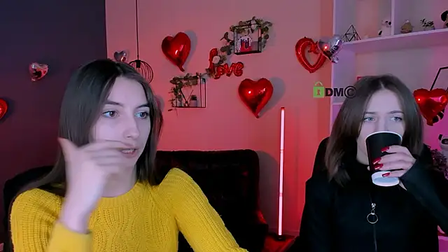 mila firee online show from 02-17-26, 09:50