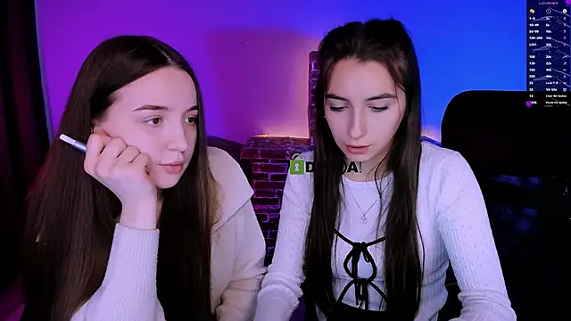 Snapshot of mila_firee chatting on 01-10-26, 10:10 mila firee online show from 01-10-26, 10:10