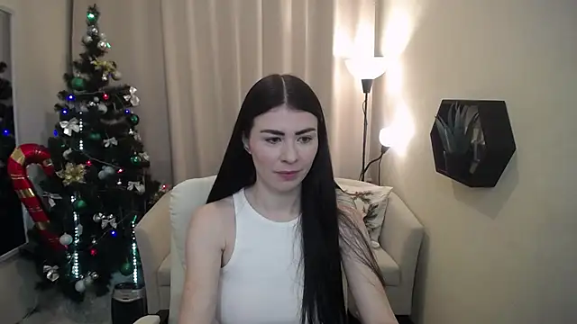 Snapshot of MilaSecret55 chatting on 12-17-25, 07:13 MilaSecret55 online show from 12-17-25, 07:13