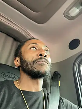 Snapshot of Pleasure_Overlord chatting on 02-12-26, 06:29 Pleasure Overlord online show from 02-12-26, 06:29