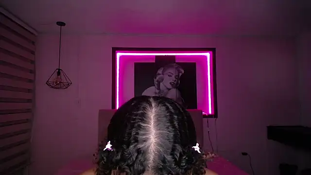 Kendall fox x online show from 12-18-25, 04:17