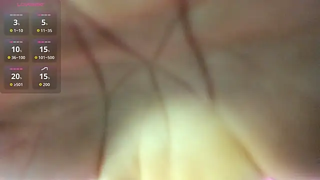 Snapshot of Sophia_Moons_ chatting on 06-09-26, 02:01 Sophia Moons online show from 06-09-26, 02:01