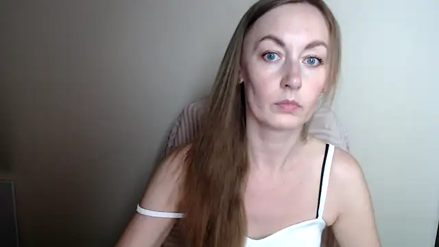 Snapshot of LiaSeass_ chatting on 06-21-26, 11:38 LiaSeass online show from 06-21-26, 11:38