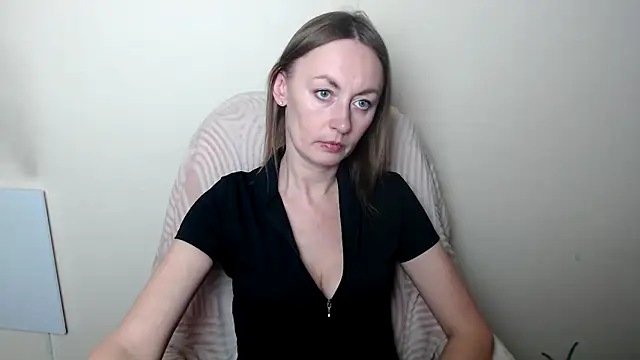 LiaSeass  online show from 04-07-26, 11:45