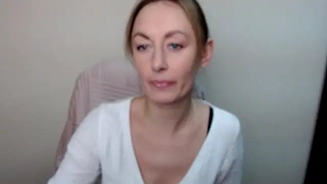 Snapshot of LiaSeass_ chatting on 01-15-26, 11:46 LiaSeass online show from 01-15-26, 11:46