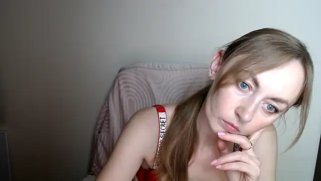 Snapshot of LiaSeass_ chatting on 06-22-26, 12:13 LiaSeass online show from 06-22-26, 12:13