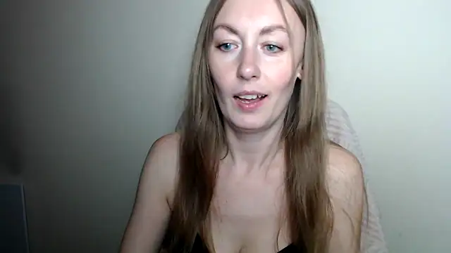 LiaSeass  online show from 05-25-26, 12:04