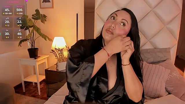 LizzCarter  online show from 02-07-26, 12:13