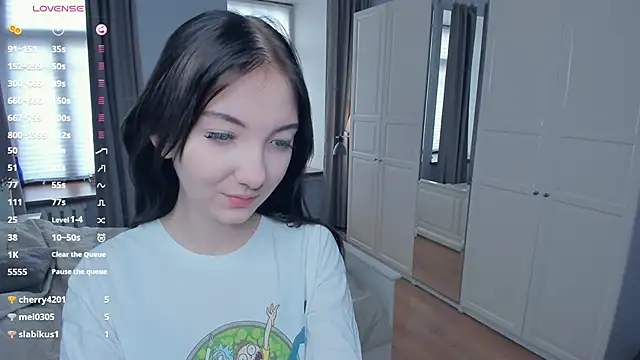 JanettVeld online show from 12-14-25, 09:04