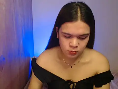 Snapshot of stripyapril chatting on 06-18-26, 03:38 stripyapril online show from 06-18-26, 03:38