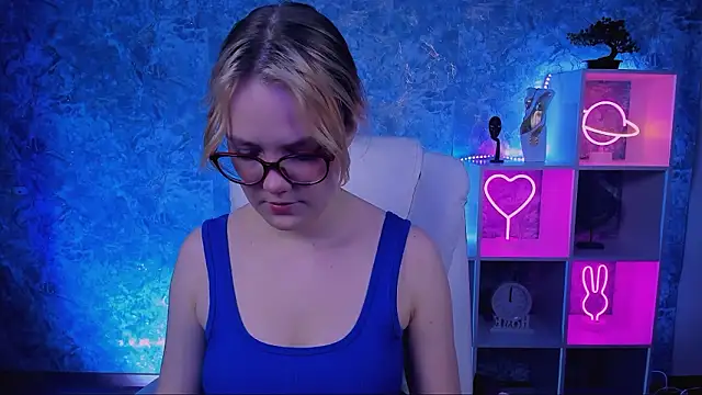 madeline doll online show from 03-14-26, 08:37