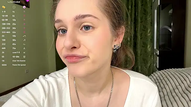 Snapshot of MiaBlanko chatting on 01-08-26, 07:14 MiaBlanko online show from 01-08-26, 07:14